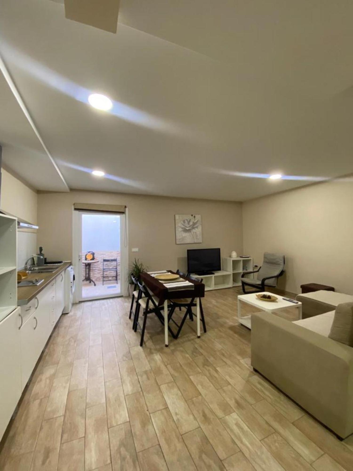 Apartamentos Albeniz 阿尔赫西拉斯 外观 照片